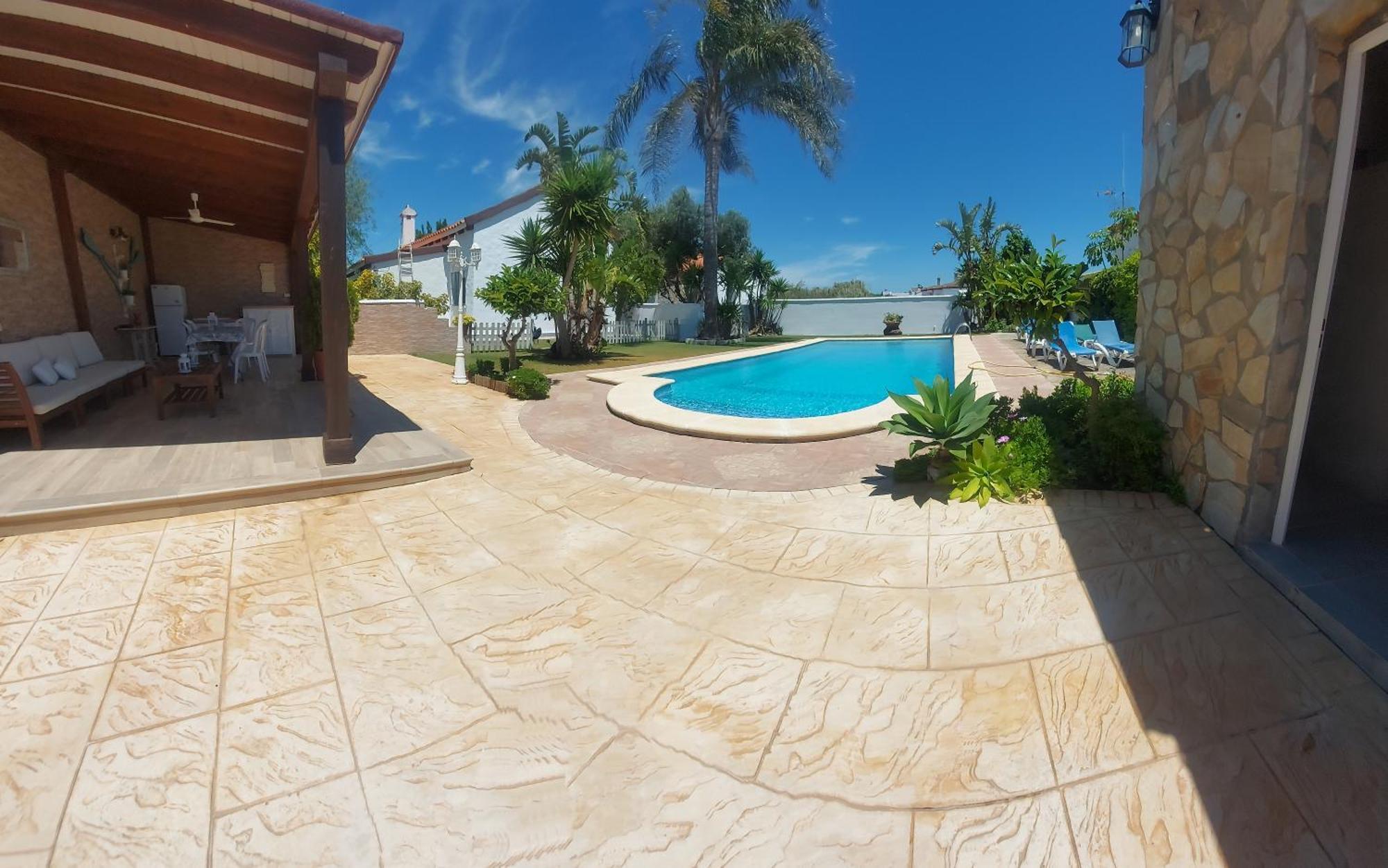 Chalet La Huerta Con Piscina Y Wifi Conil De La Frontera Luaran gambar
