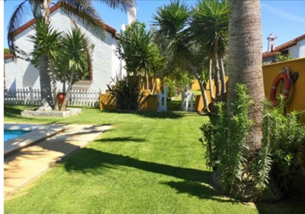 Chalet La Huerta Con Piscina Y Wifi Conil De La Frontera Luaran gambar