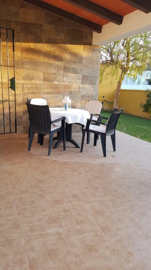 Chalet La Huerta Con Piscina Y Wifi Conil De La Frontera Luaran gambar
